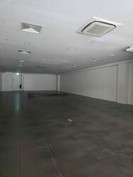 Burlington Square (D7), Retail #553462001